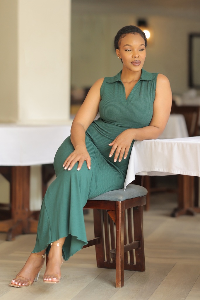 Sleeveless Knit Midi